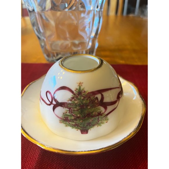 ROYAL ALBERT OLD COUNTRY ROSES CHRISTMAS TREE TEA LIGHT VOTIVE - Picture 3 of 10